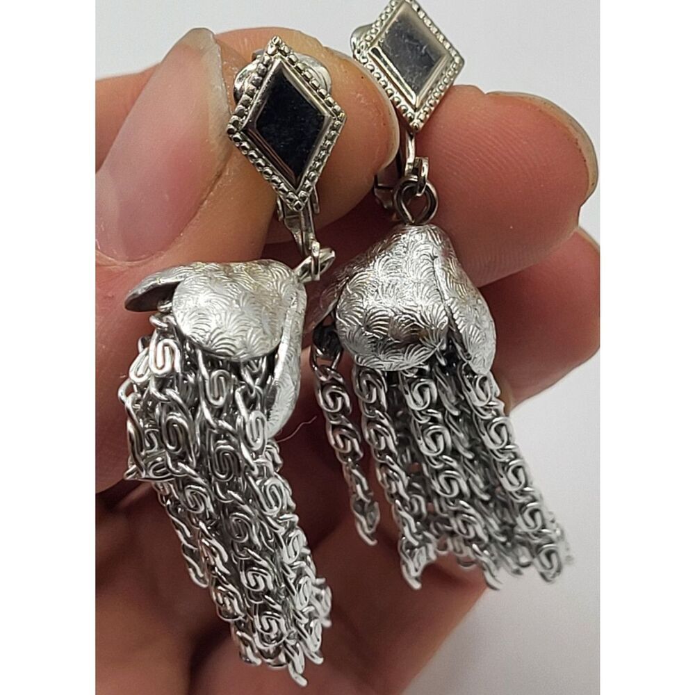 Sarah Cov Silver Tone Chain Tassel Clip On Earrings 2in